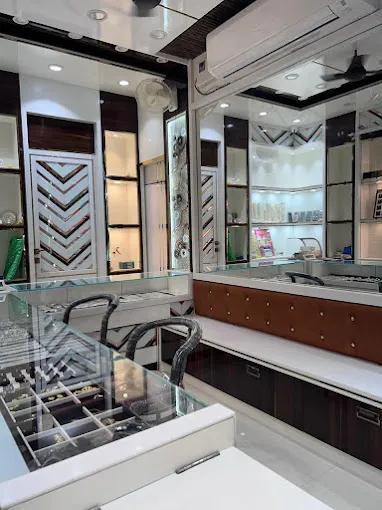 Shri Dhanalakshmi Jewellers